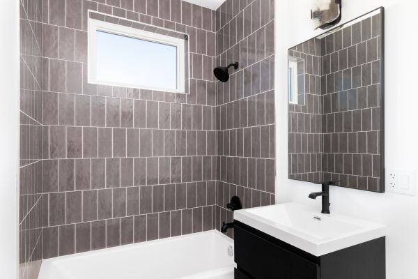 Shower Window Repair in Cedar Falls